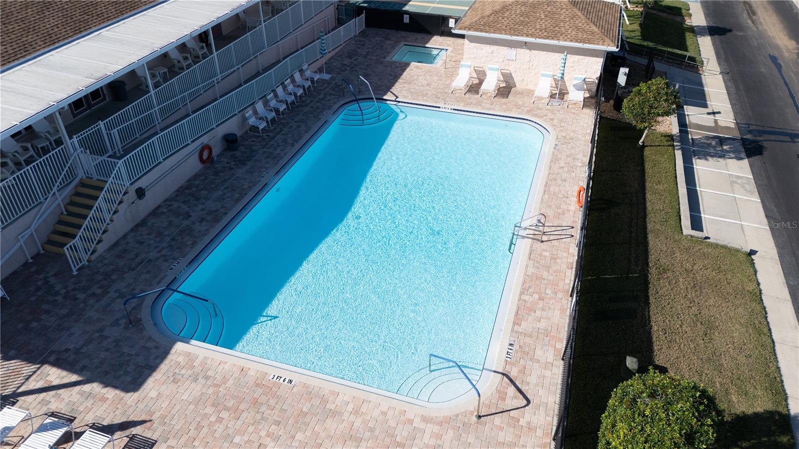 GRAND HORIZONS PH 04 - Residential