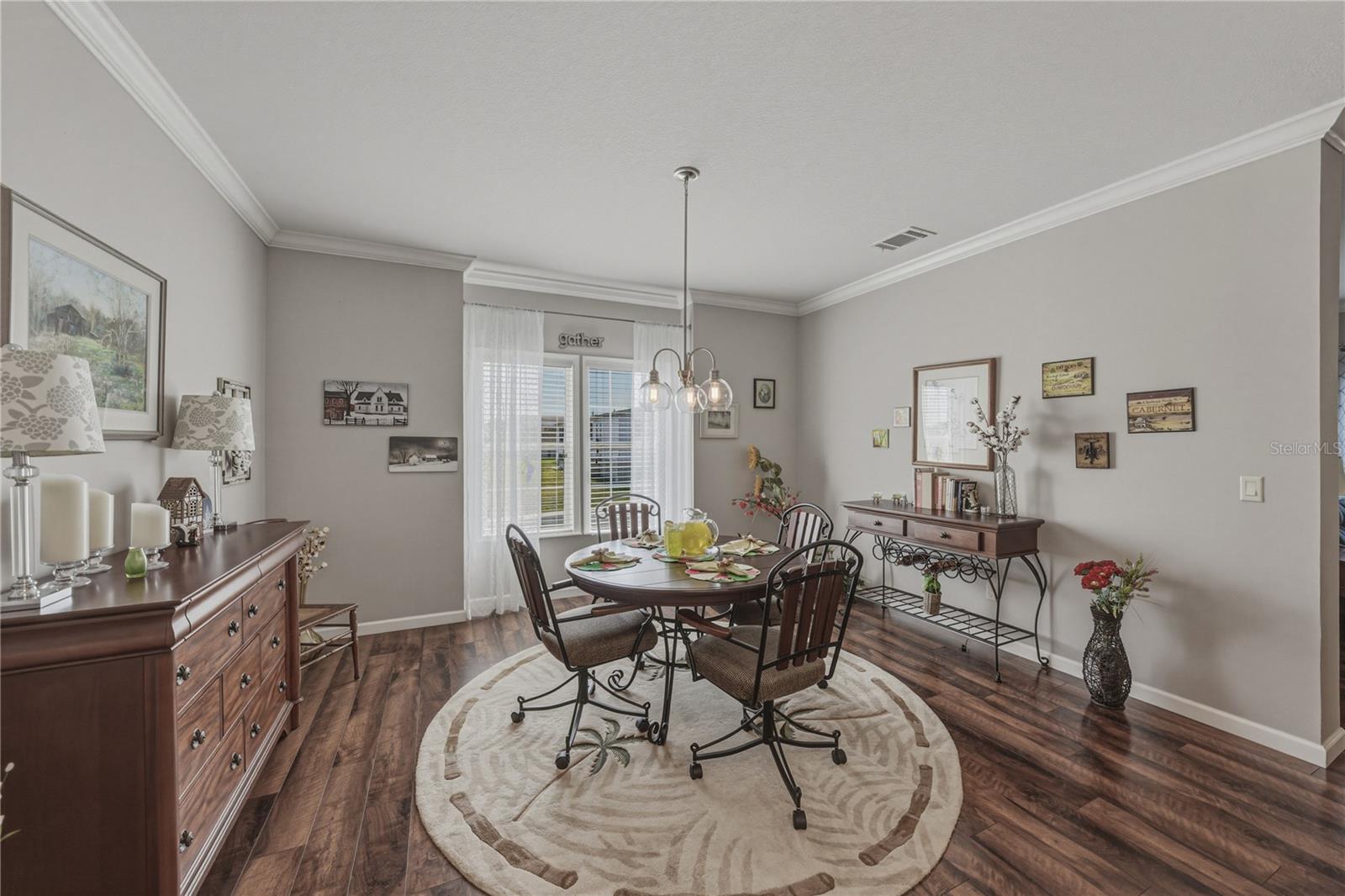 GRAND HORIZONS PH 04 - Residential