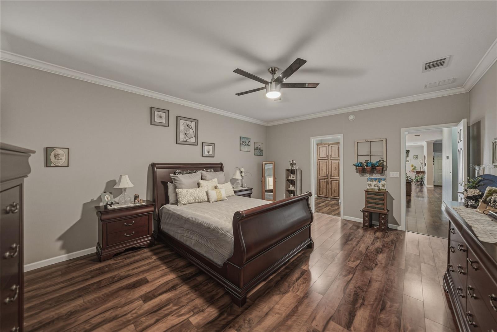 GRAND HORIZONS PH 04 - Residential