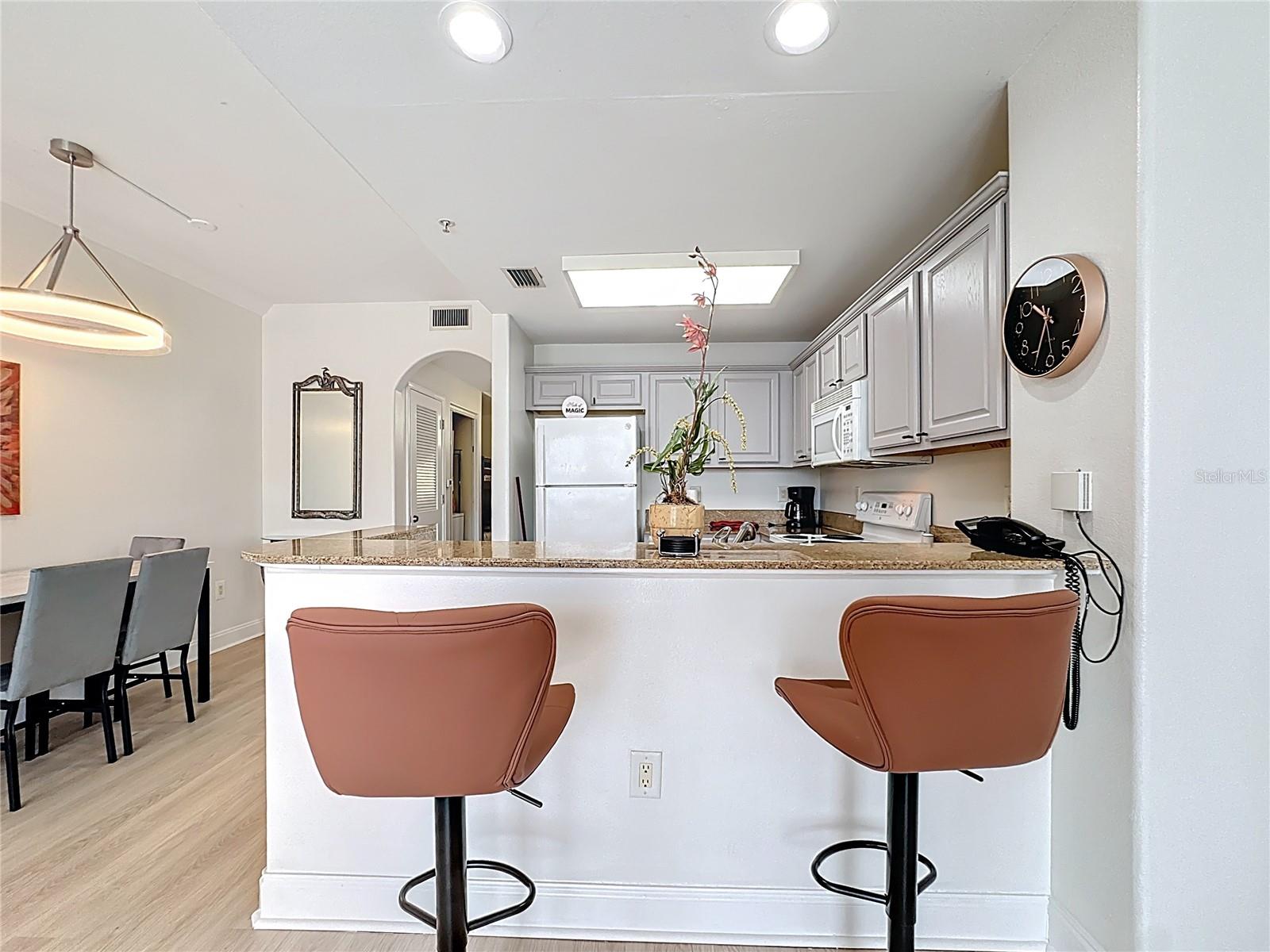 BLUE HERON BEACH RESIDENCE TOWER I - Residential