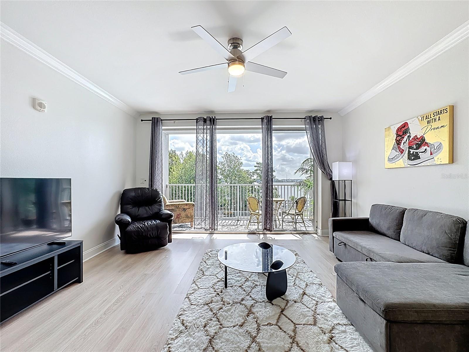 BLUE HERON BEACH RESIDENCE TOWER I - Residential