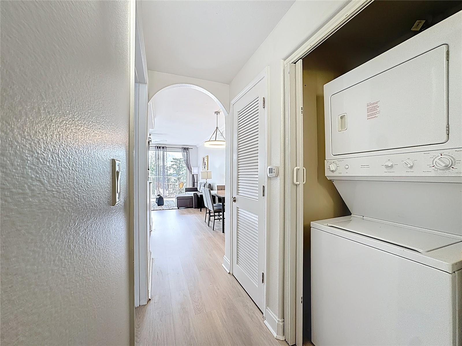 BLUE HERON BEACH RESIDENCE TOWER I - Residential