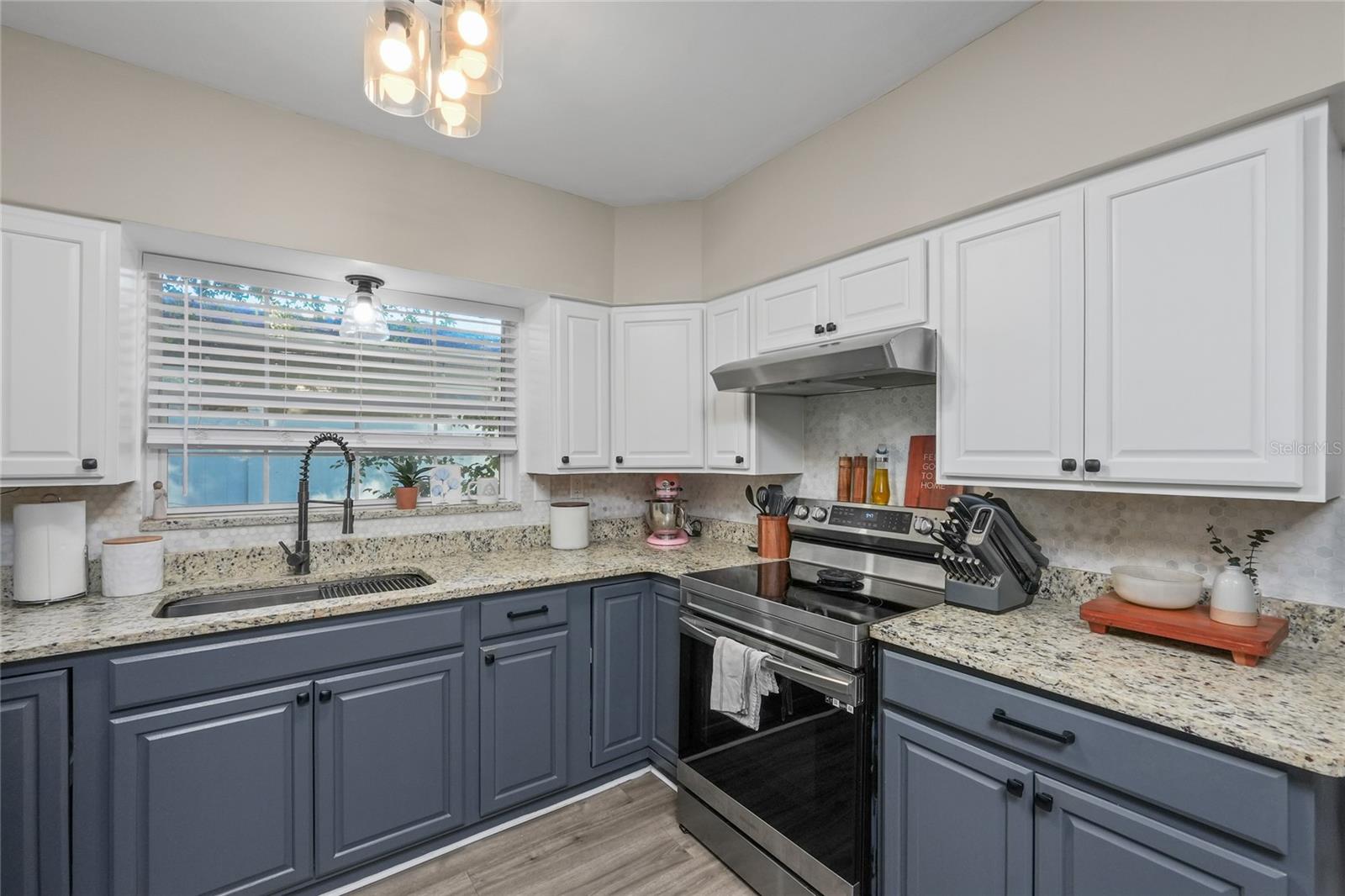 SUNNY RIDGE - Residential