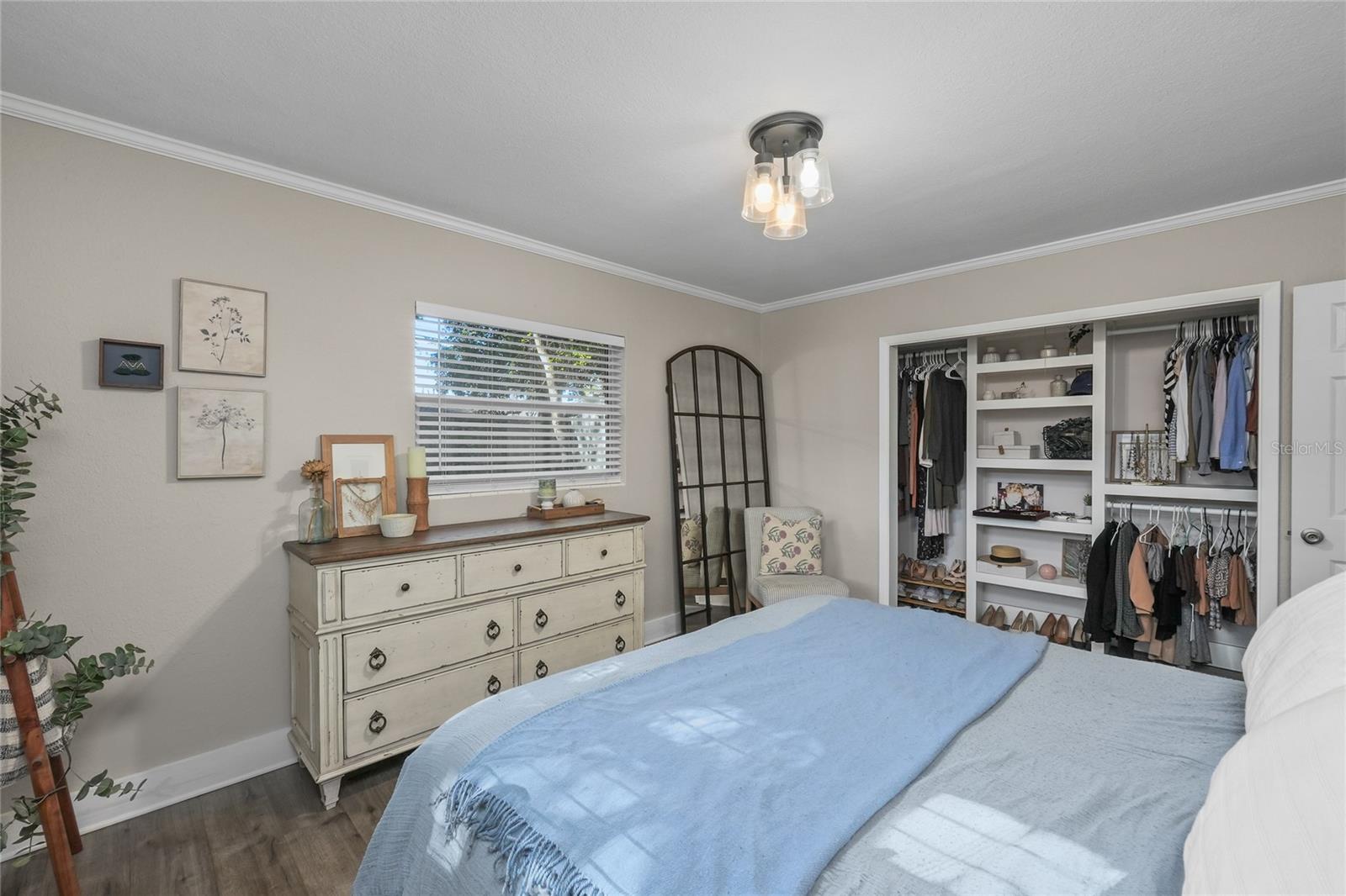 SUNNY RIDGE - Residential