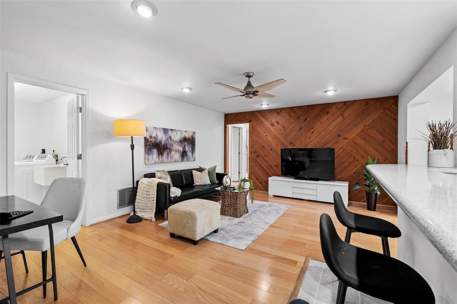 RIVIERA BAY - Residential