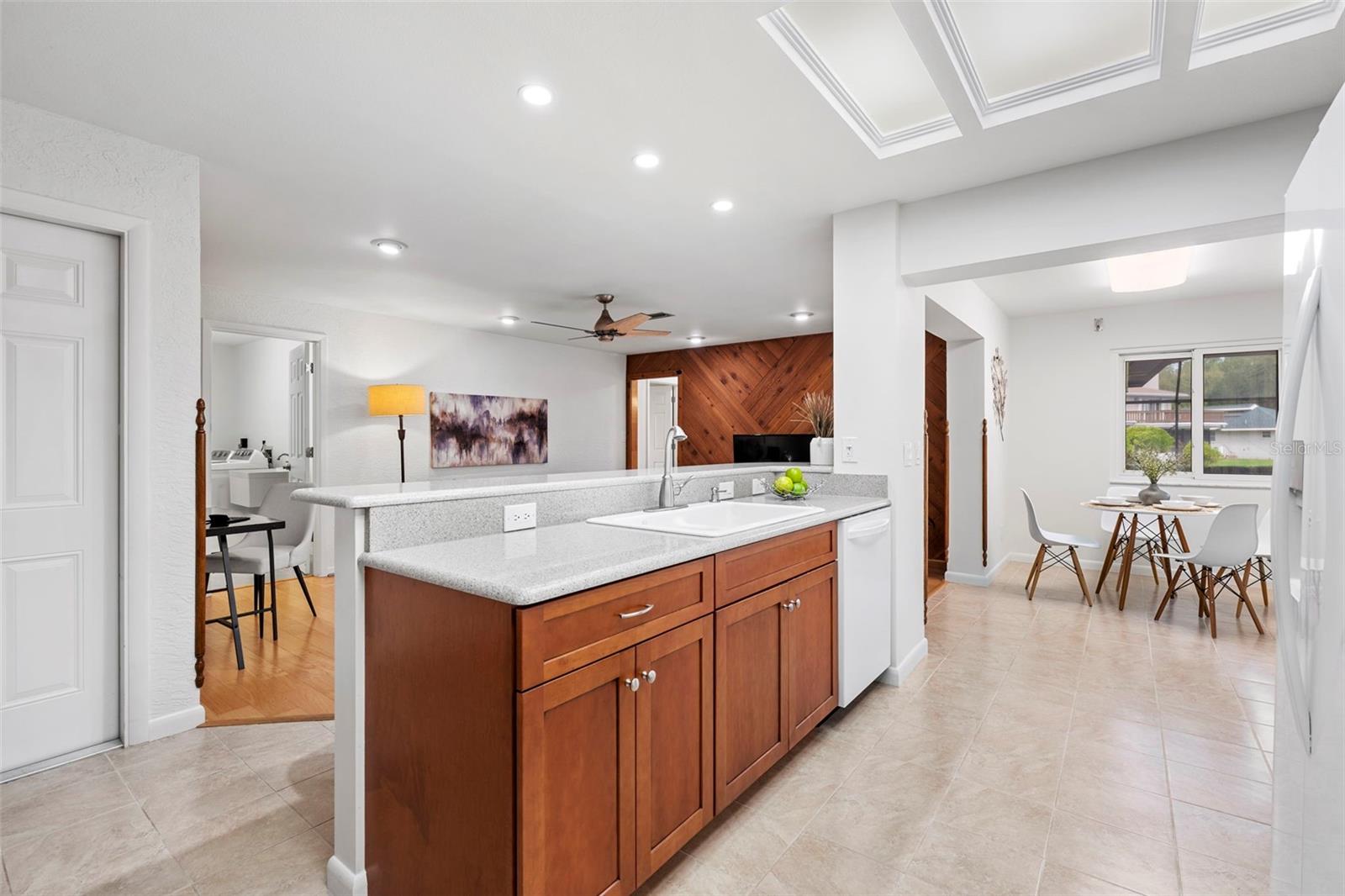 RIVIERA BAY - Residential