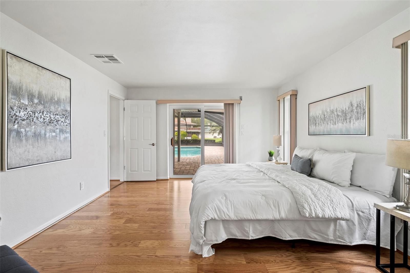 RIVIERA BAY - Residential