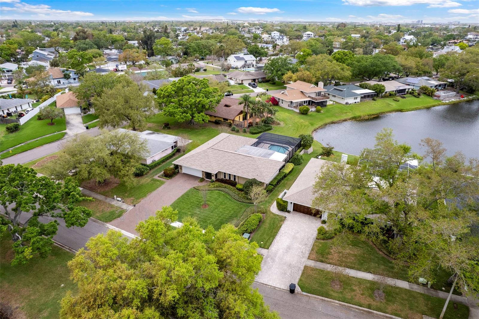 RIVIERA BAY - Residential