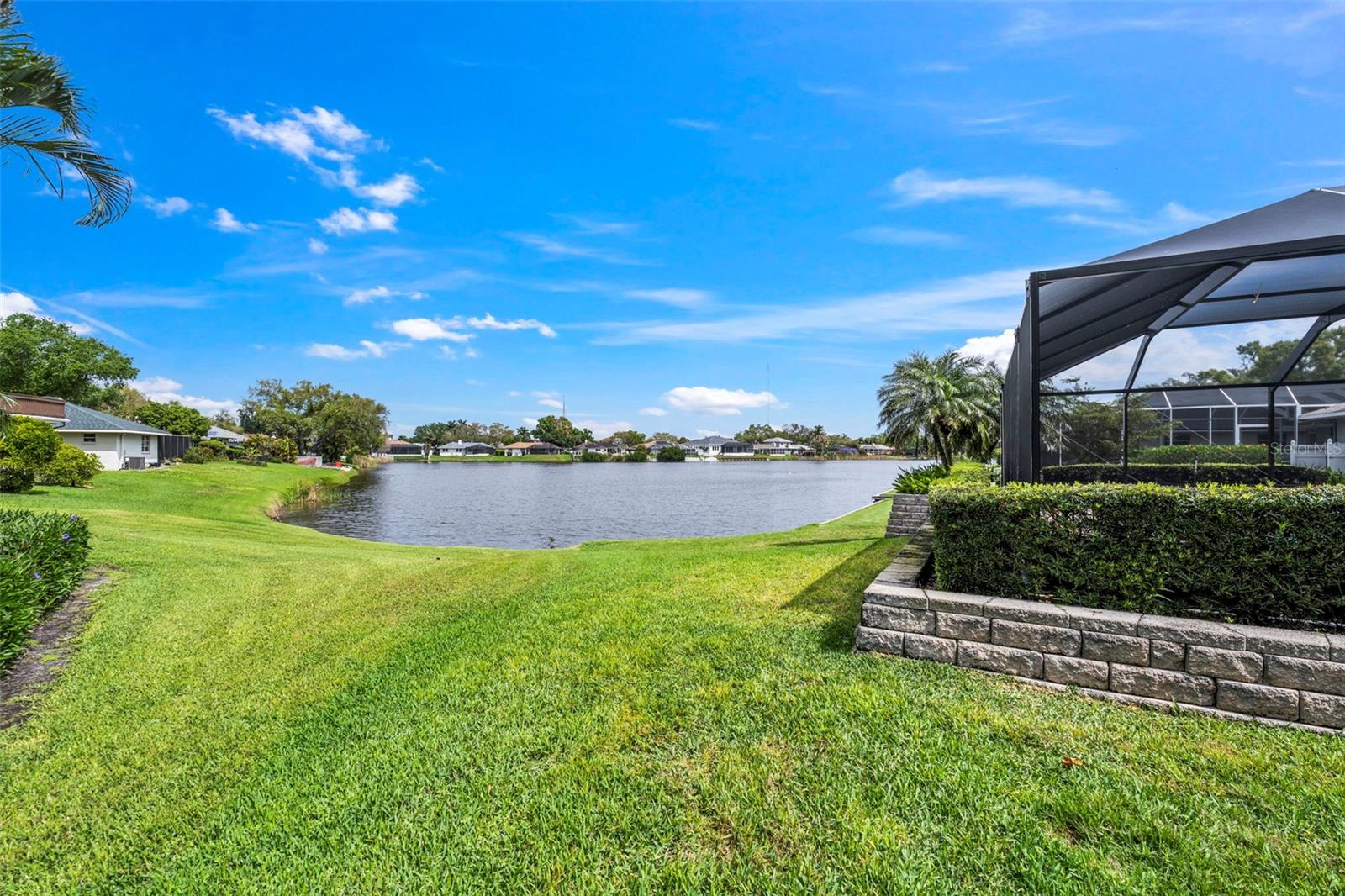 RIVIERA BAY - Residential