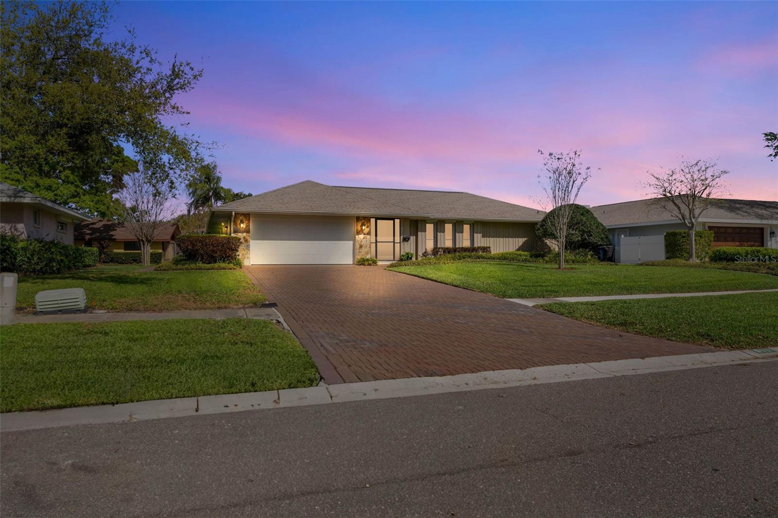 RIVIERA BAY - Residential