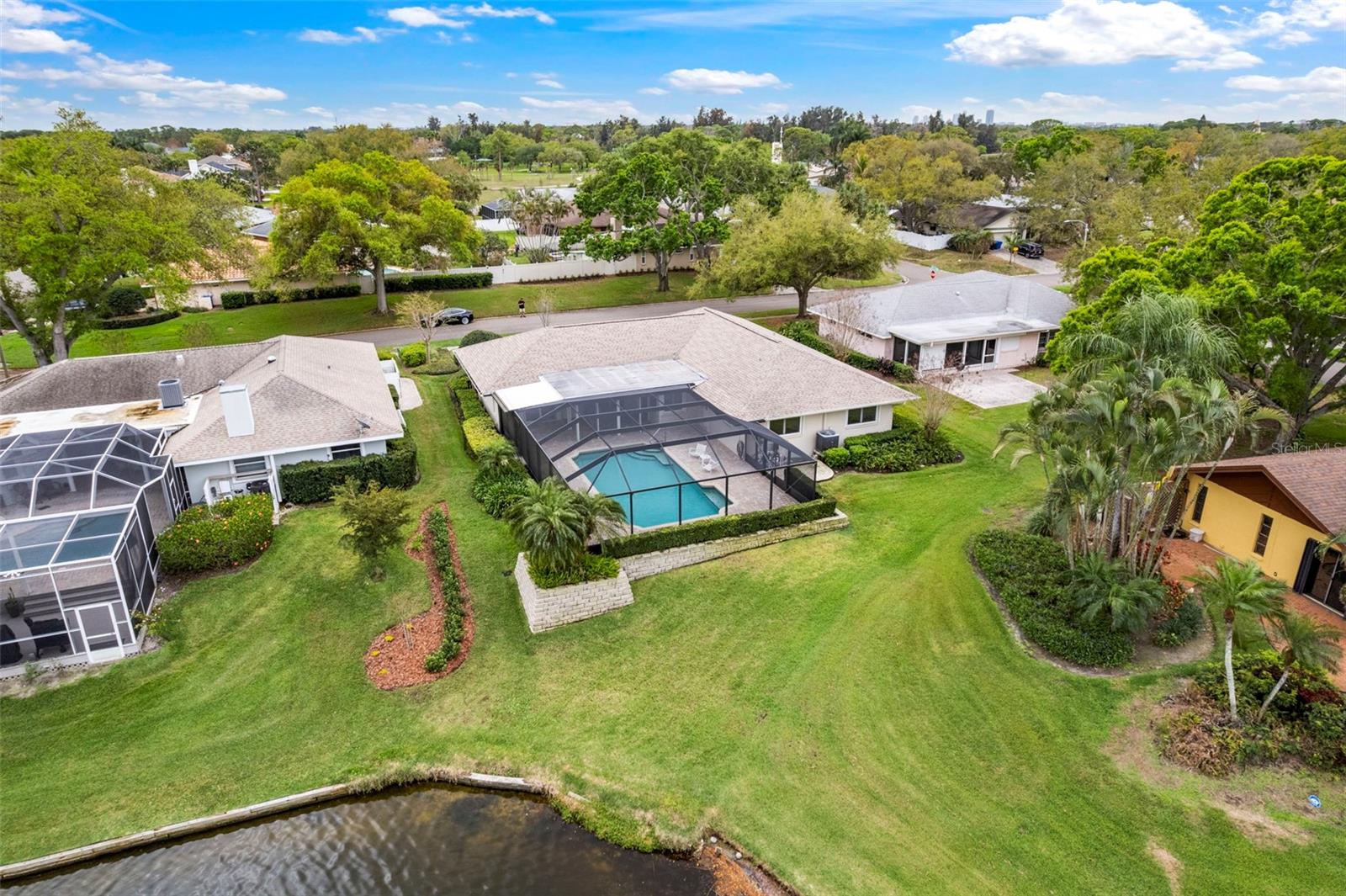 RIVIERA BAY - Residential