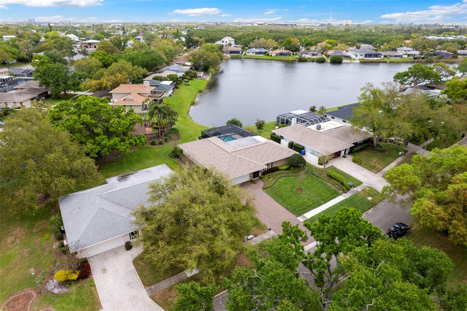 RIVIERA BAY - Residential