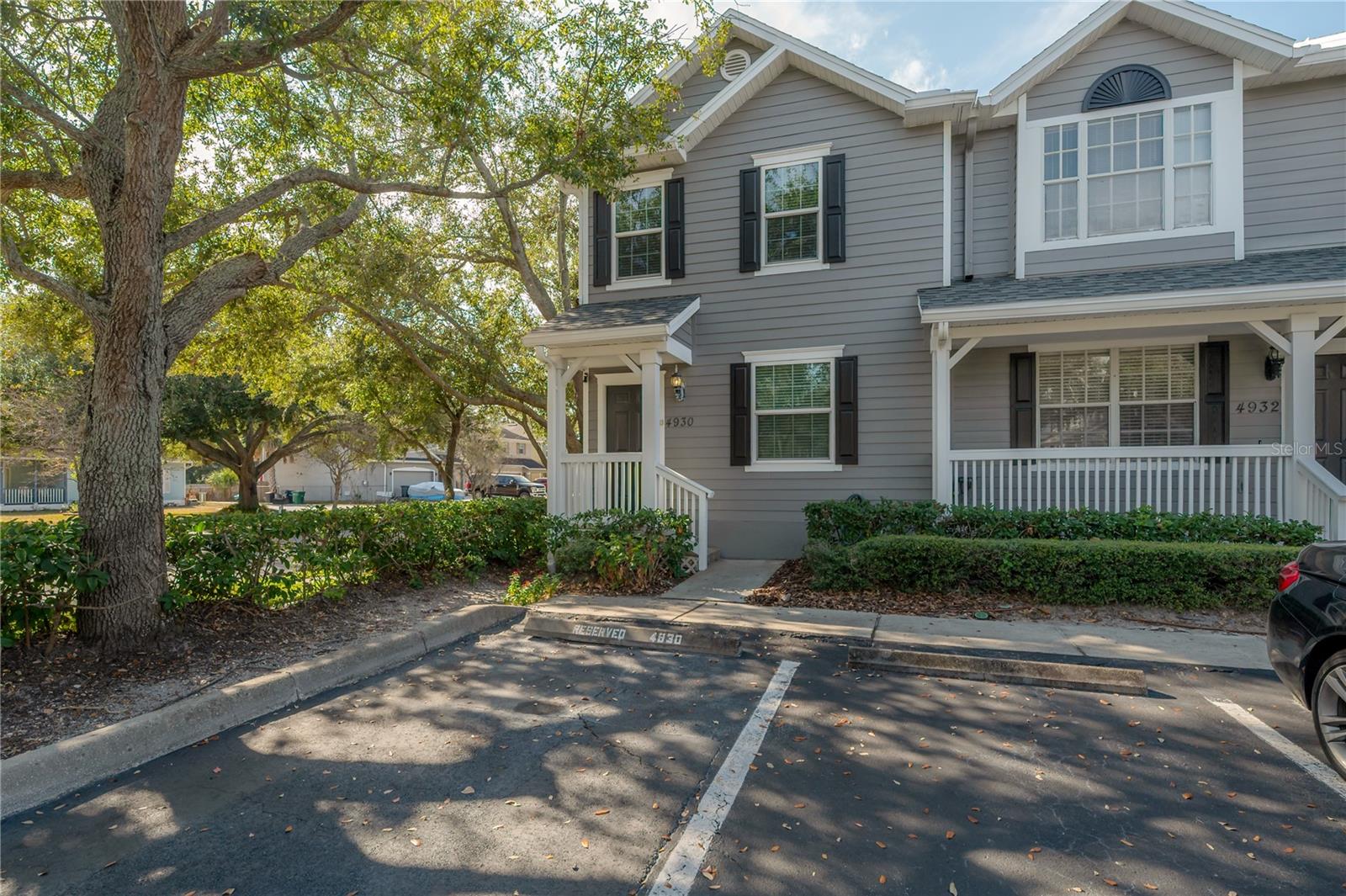 ELIZABETH COURT TWNHMS - Residential