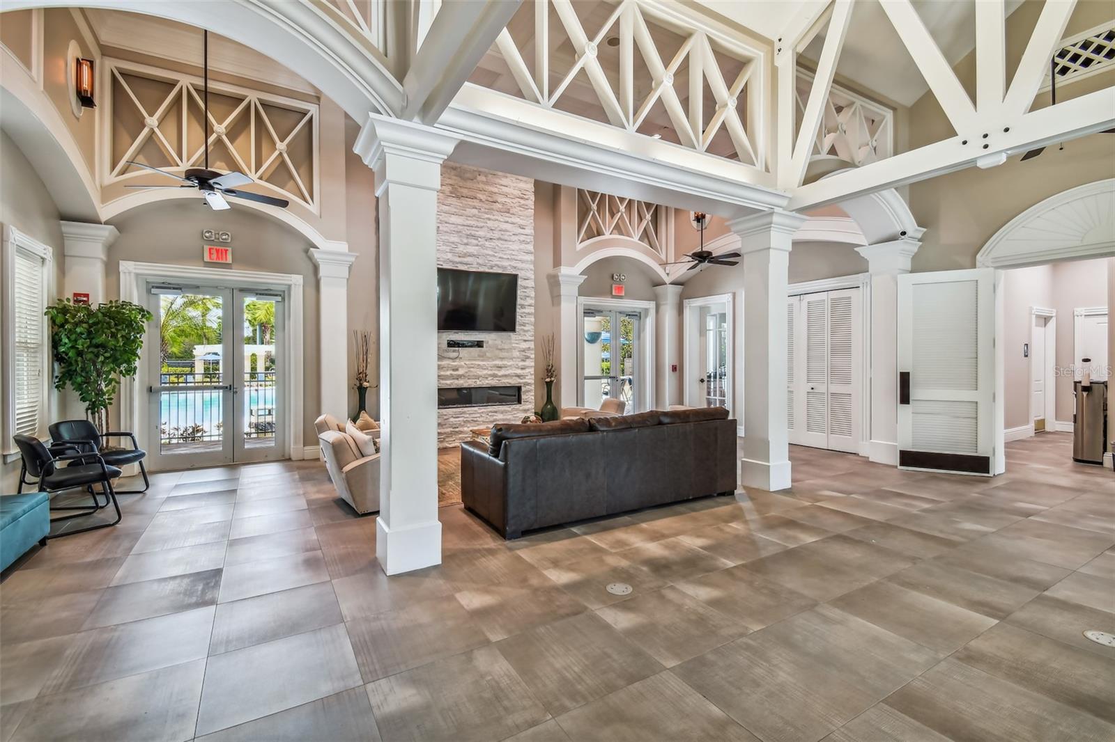 WATERCHASE PROVENCE - Residential