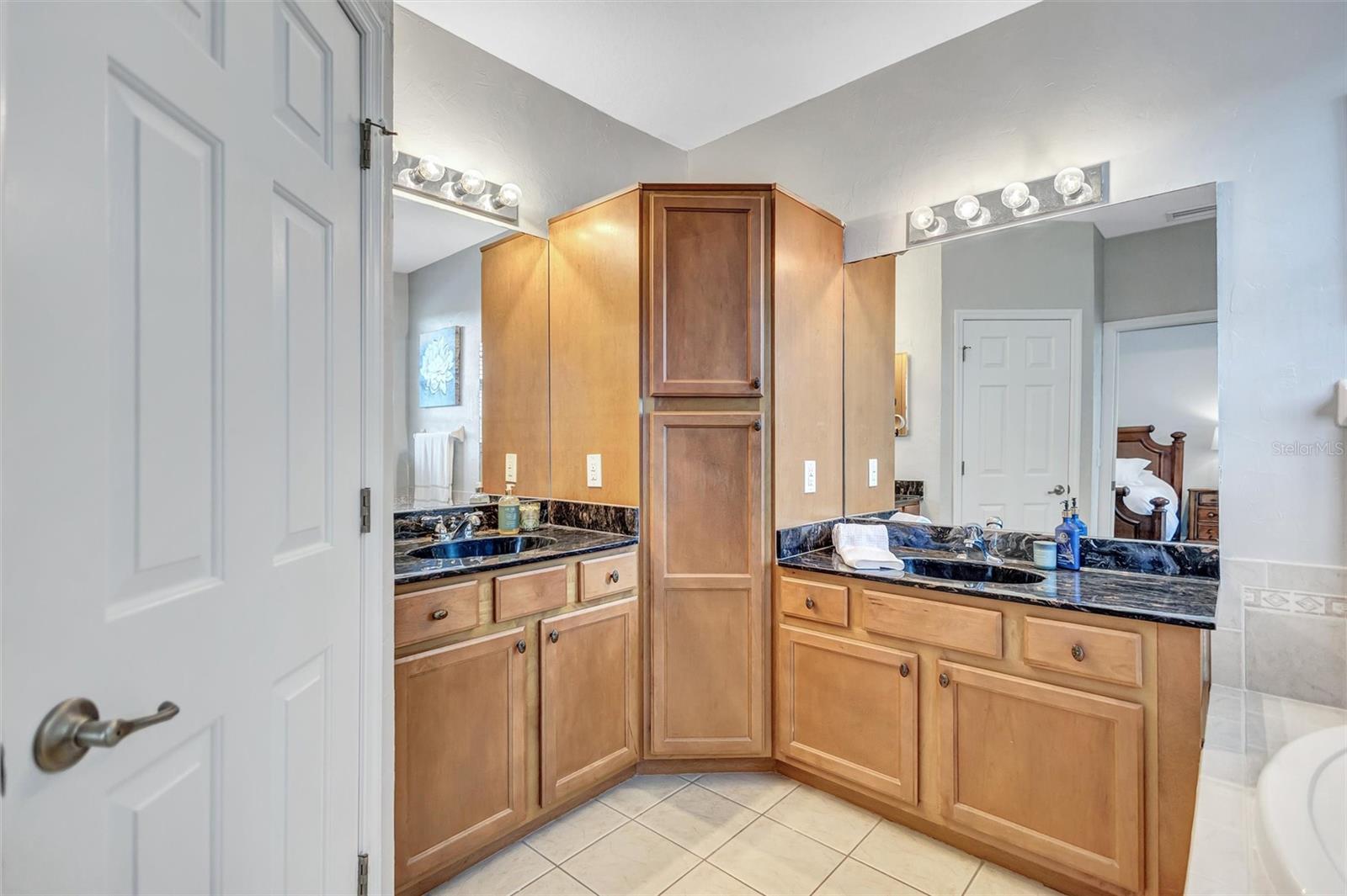 WATERCHASE PROVENCE - Residential