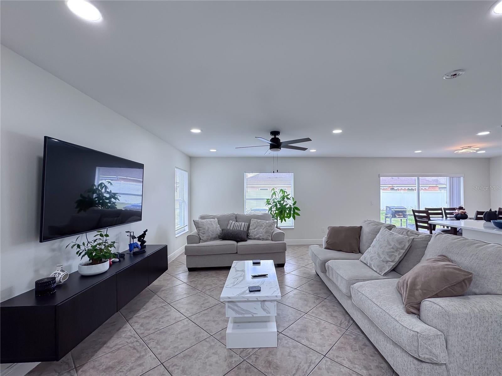 2425 ASHECROFT DRIVE