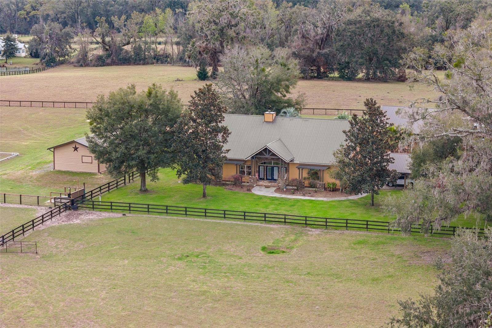 367 SW BLUE BIRD COURT