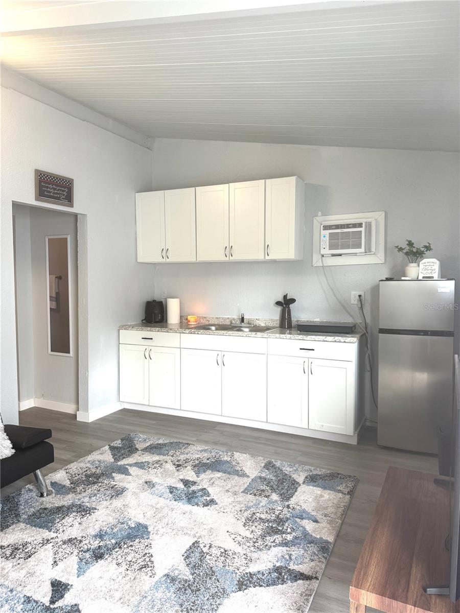 CITY OF ZEPHYRHILLS - Residential Lease