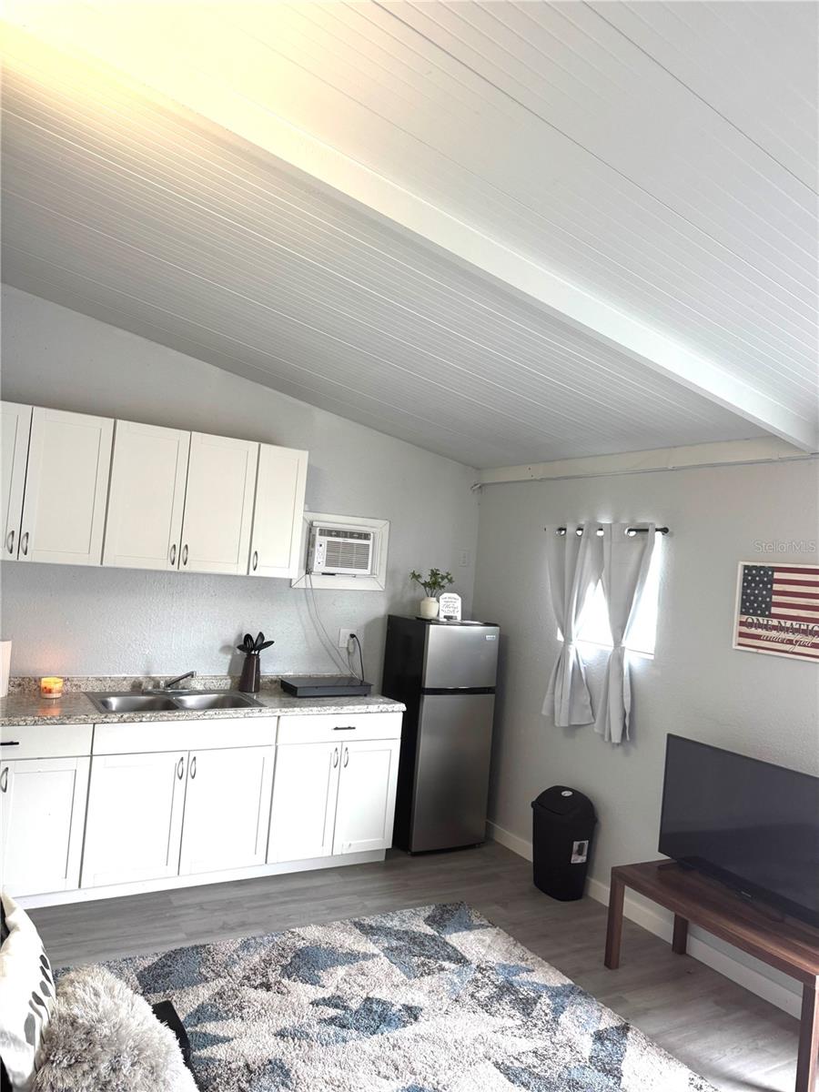 CITY OF ZEPHYRHILLS - Residential Lease