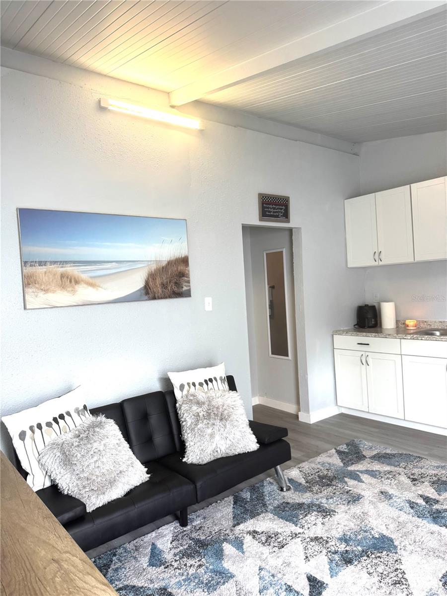 CITY OF ZEPHYRHILLS - Residential Lease