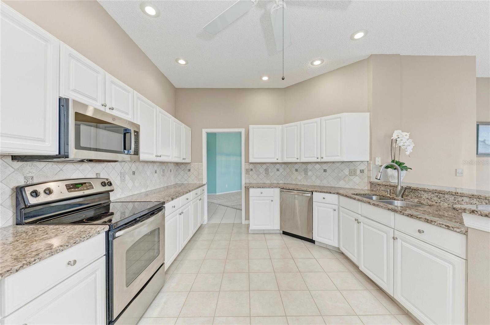 GLENN LAKES PH 1B - Residential