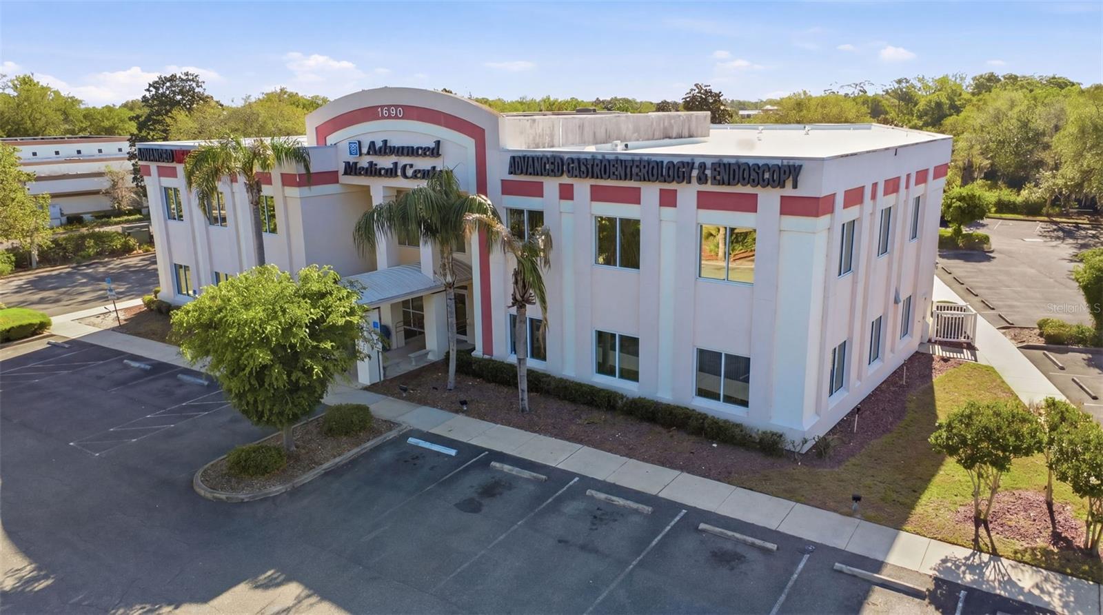 PINES REP - Commercial Lease