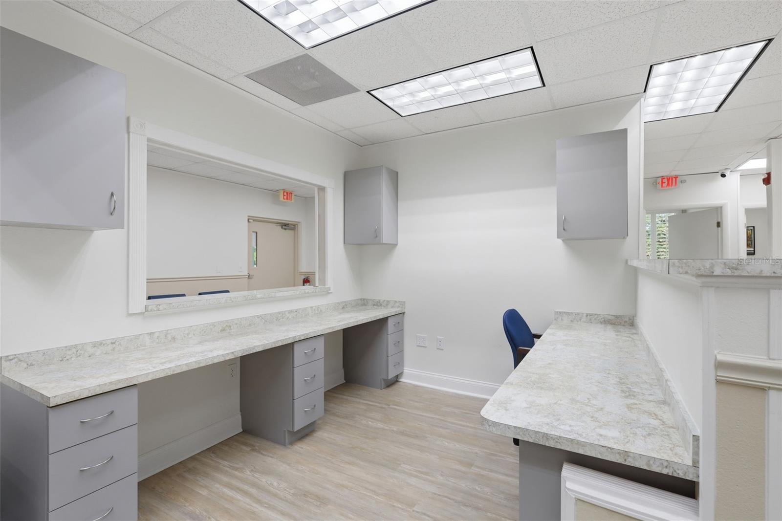 PINES REP - Commercial Lease