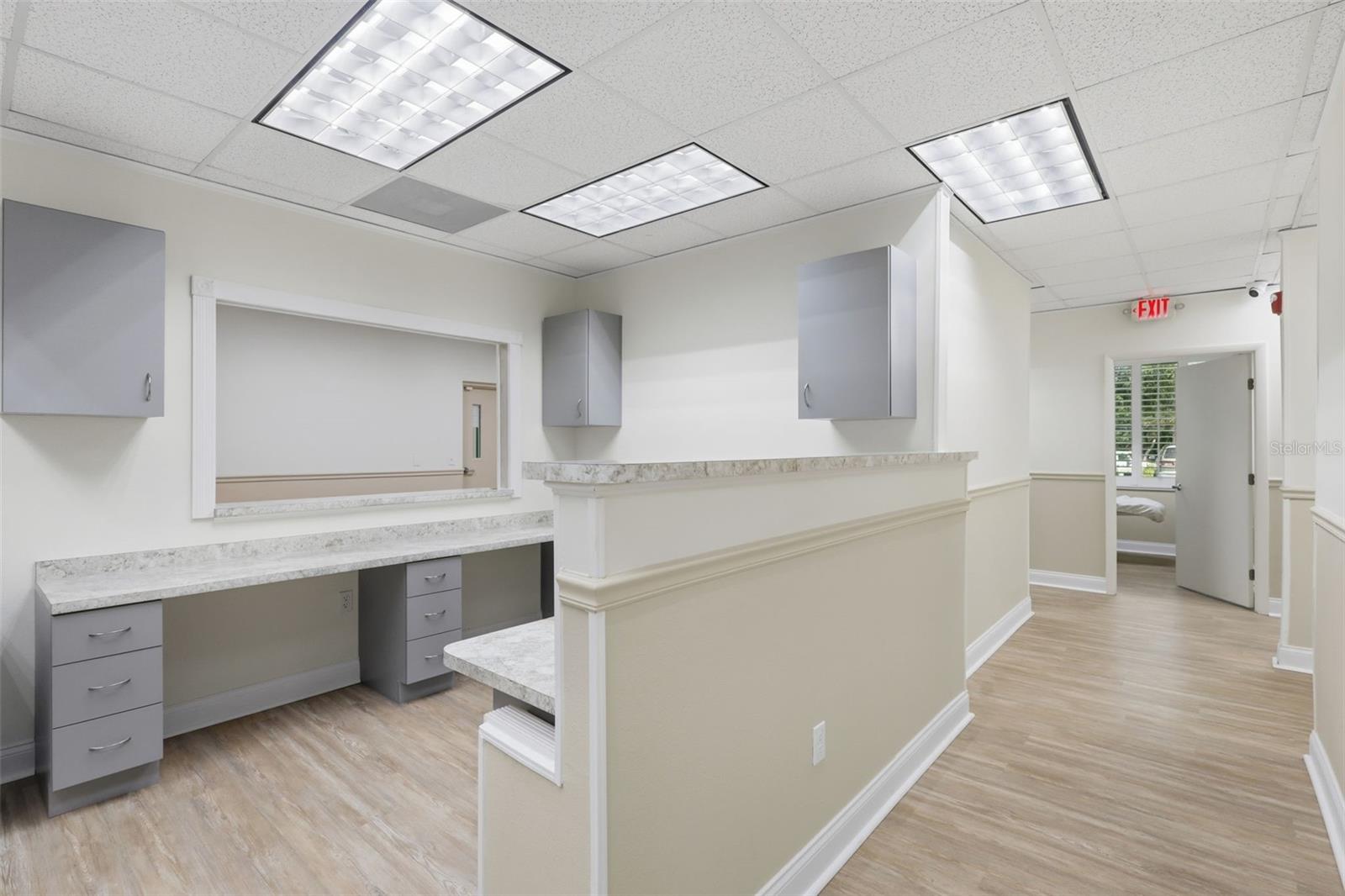 PINES REP - Commercial Lease