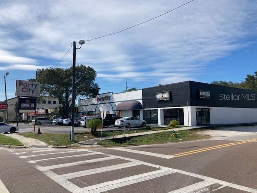 North Dale Mabry retail / showroom opportunity located in an established retail corridor with high barriers to entry - Opportunity for an owner occupant or to re-tenant the future. Current configuration provides for a 9,500 and 3,500 Sq Ft spaces. Shown by appt only - Lease info with executed NDA
