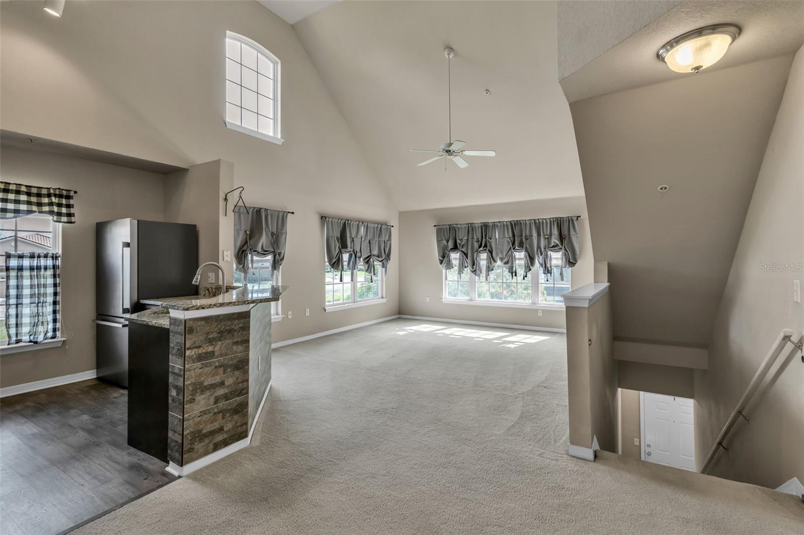 ADMIRALS WALK - Residential