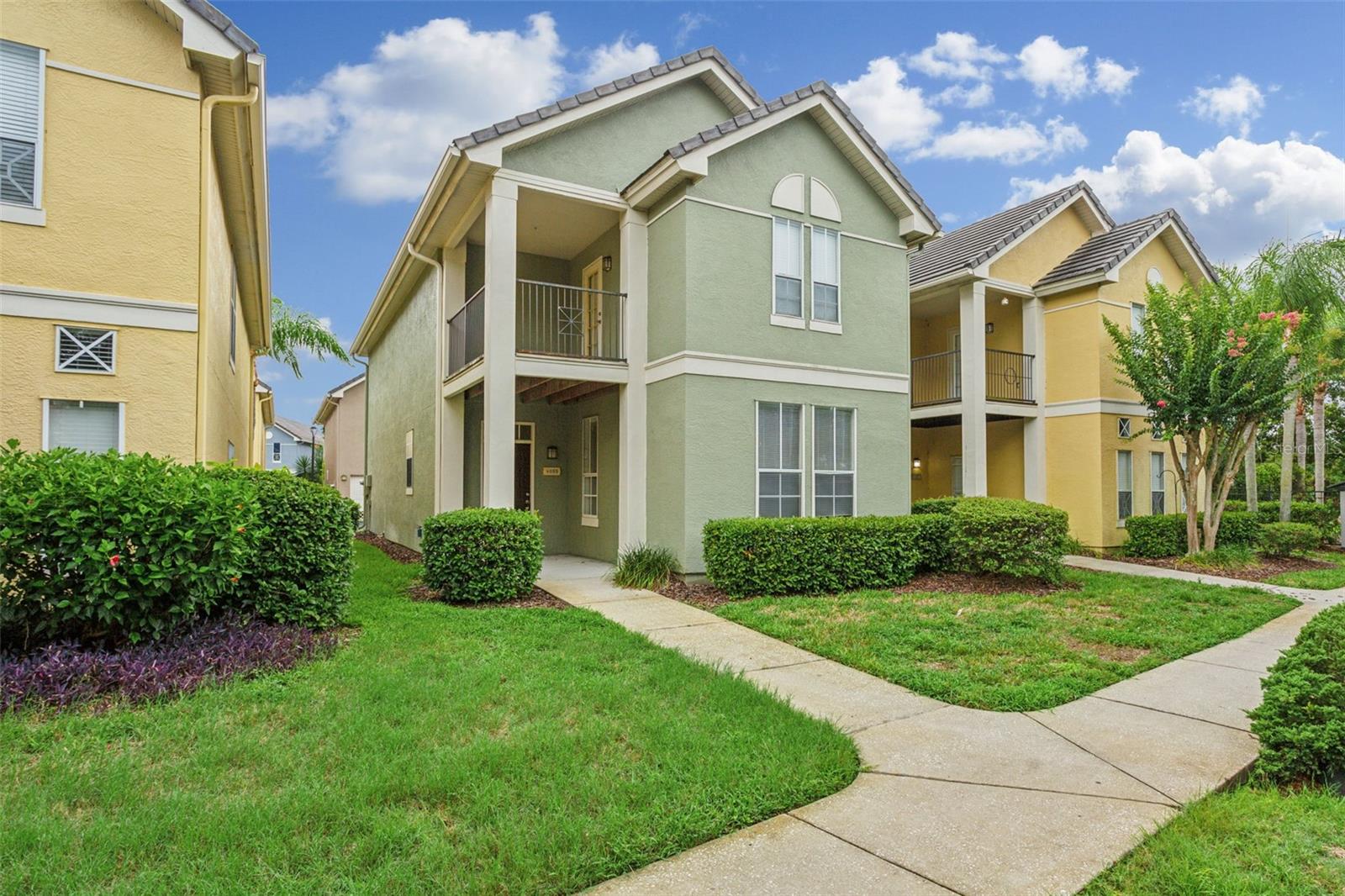 View TAMPA, FL 33624 townhome