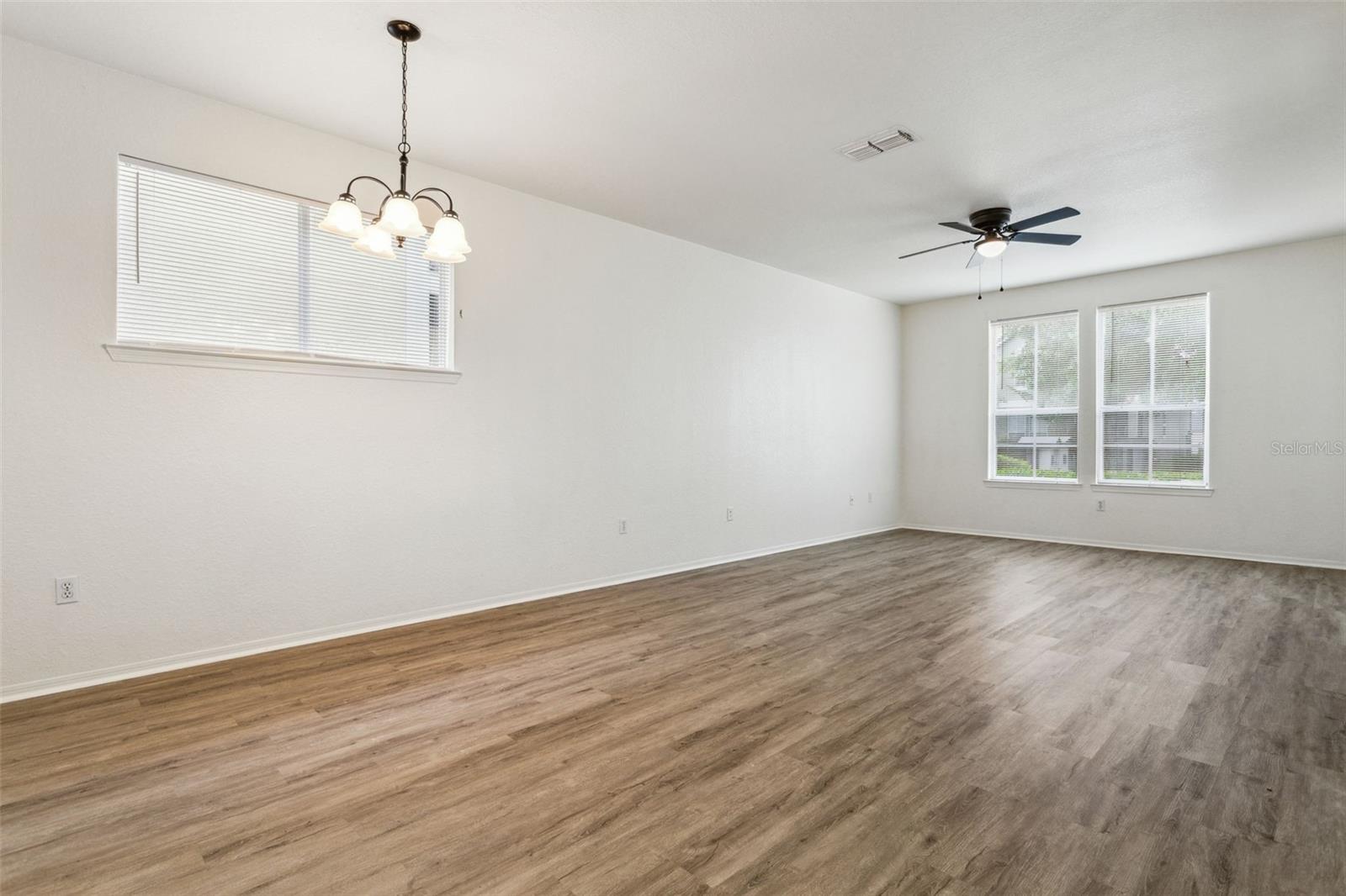 Photo 4 of 12 of 4005 PALMETTO PALM COURT townhome