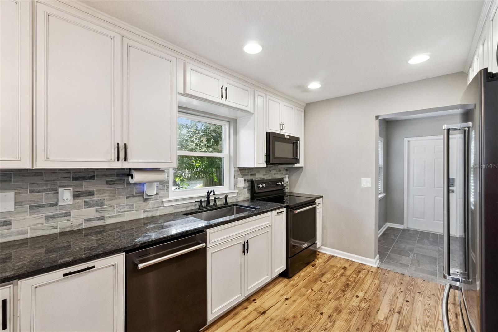 PINE CASTLE PARK - Residential