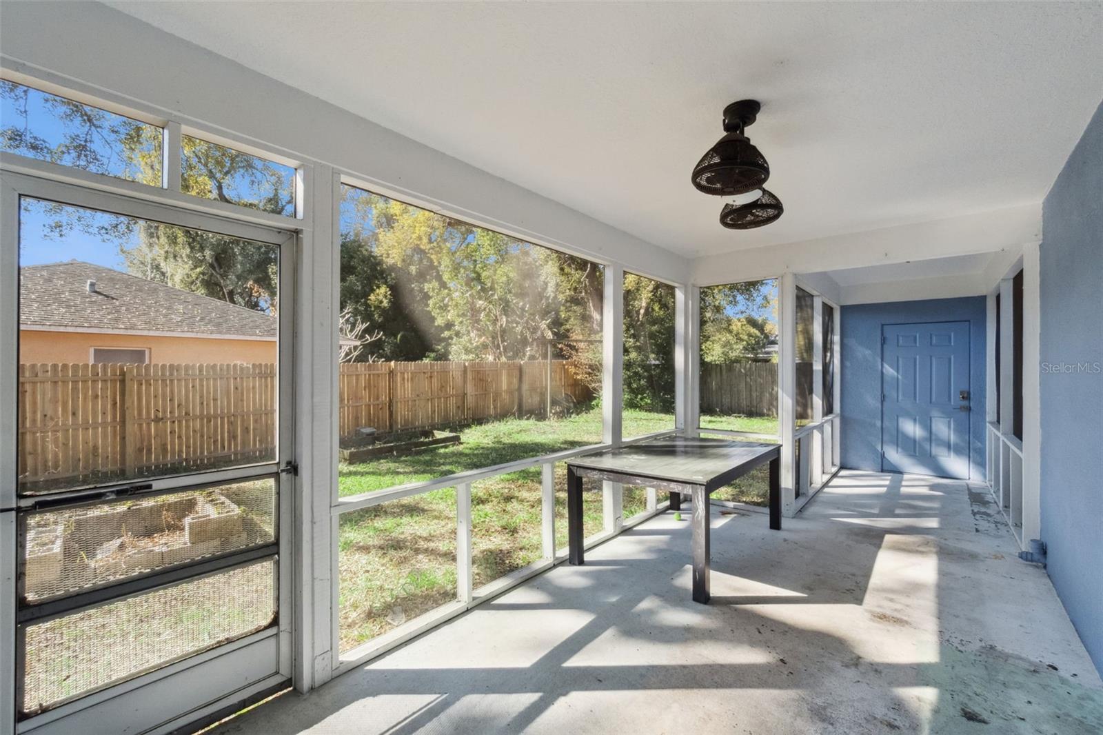 PINE CASTLE PARK - Residential