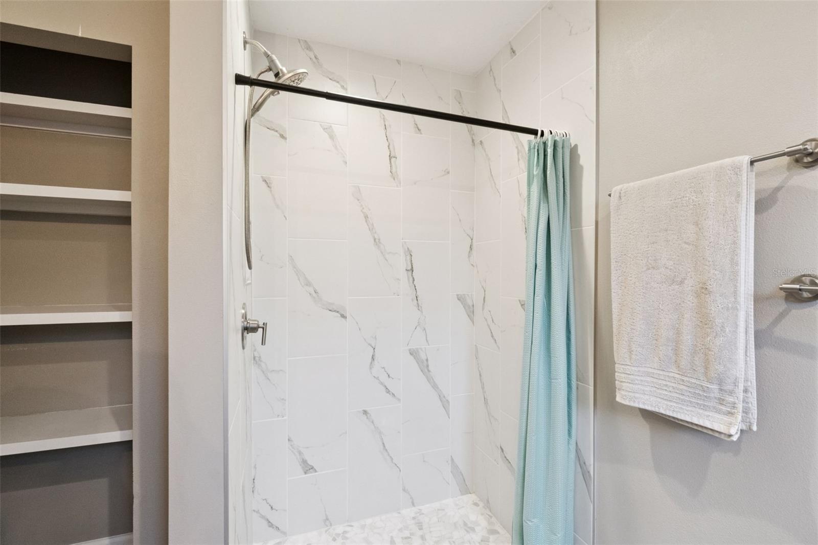 PINE CASTLE PARK - Residential