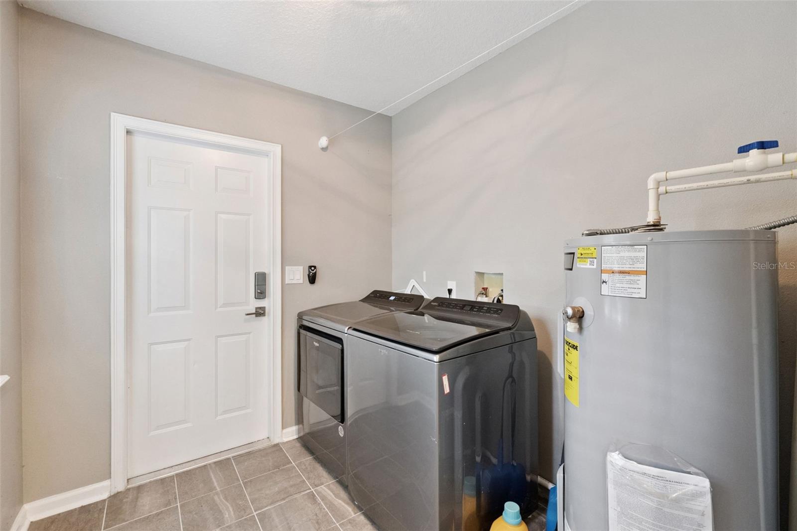 PINE CASTLE PARK - Residential