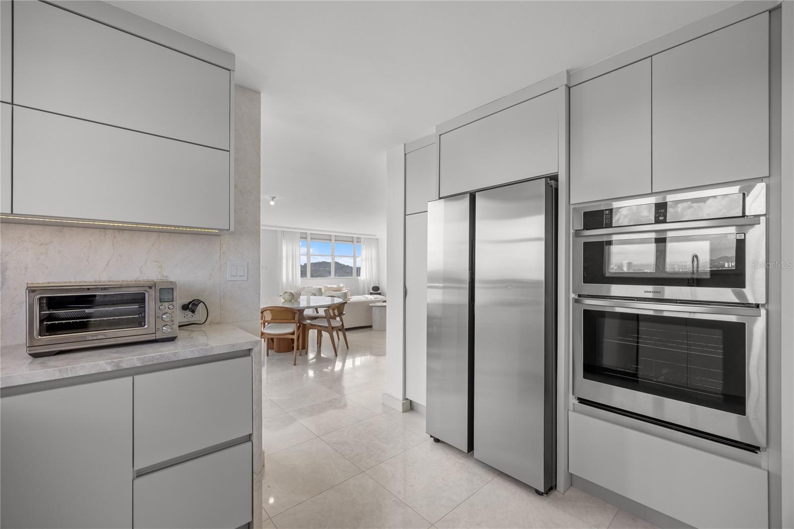 VILLA CAPARRA PLAZA - Residential