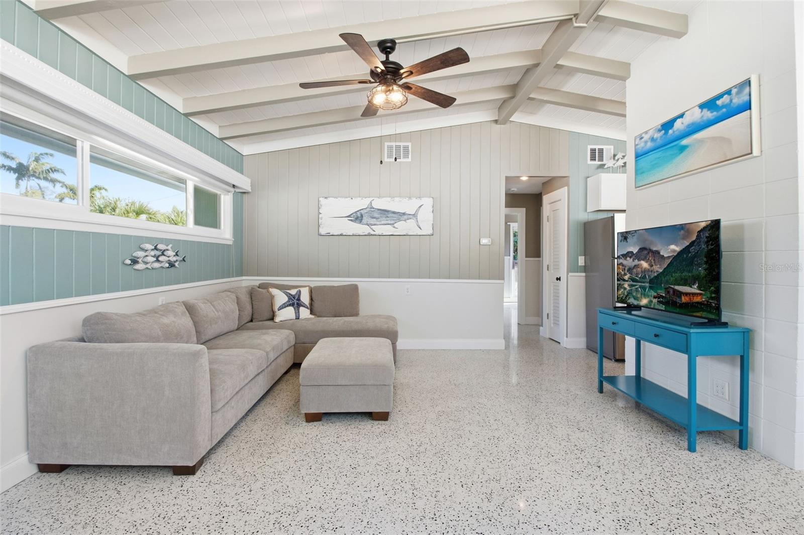 OCEAN BEACH - Residential