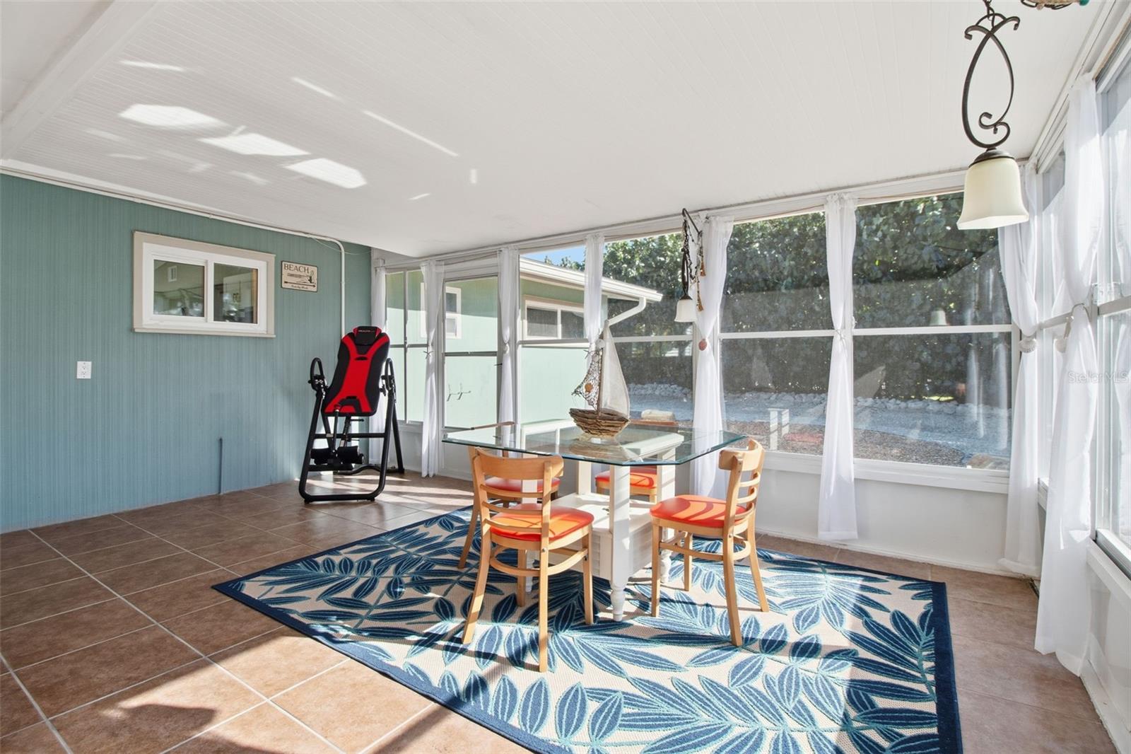 OCEAN BEACH - Residential