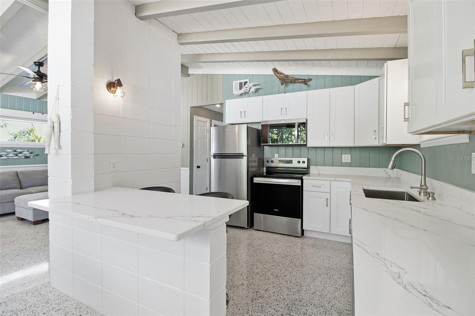 OCEAN BEACH - Residential