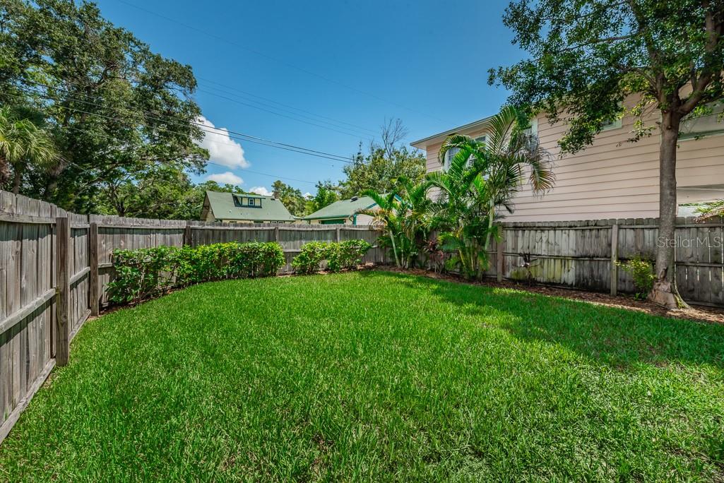 OLD KENTUCKY - Residential Lease