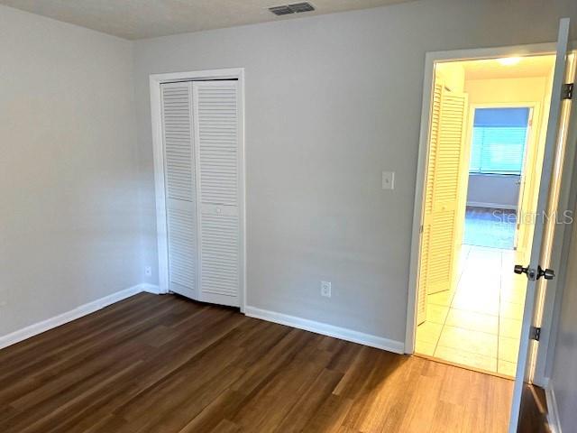 COUNTRY PLACE UNIT 03 B - Residential Lease