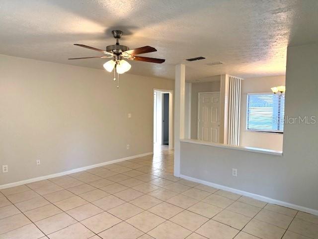 COUNTRY PLACE UNIT 03 B - Residential Lease