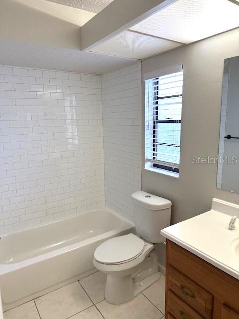 COUNTRY PLACE UNIT 03 B - Residential Lease