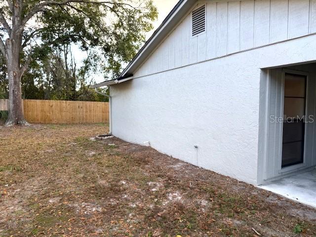 COUNTRY PLACE UNIT 03 B - Residential Lease