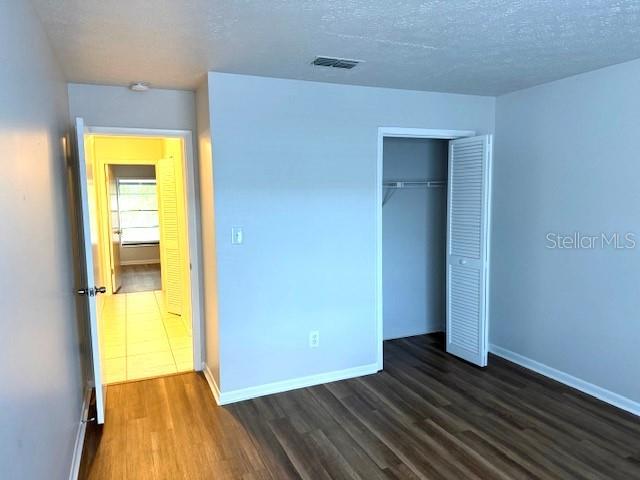 COUNTRY PLACE UNIT 03 B - Residential Lease