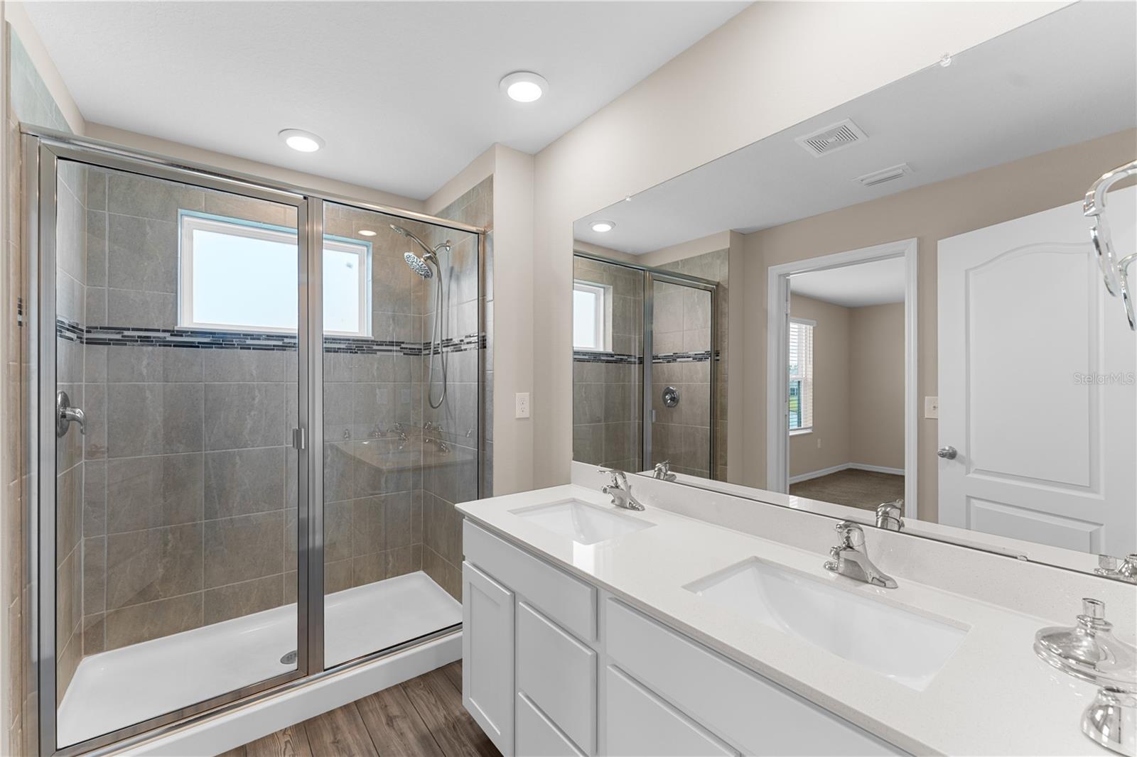 MIRADA - Residential Lease