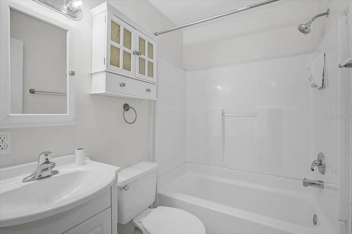 PATRICIA MANOR - Residential Lease