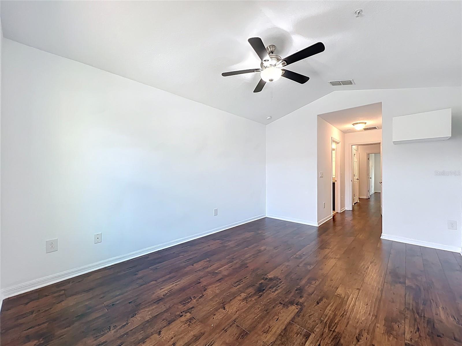 TUSCANY PLACE TWNHMS - Residential