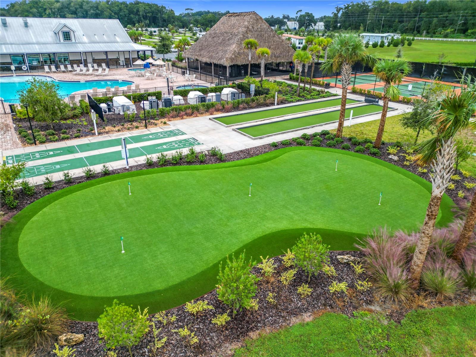 CHAMPIONS RUN OCALA LUXURY RV RESORT - Land